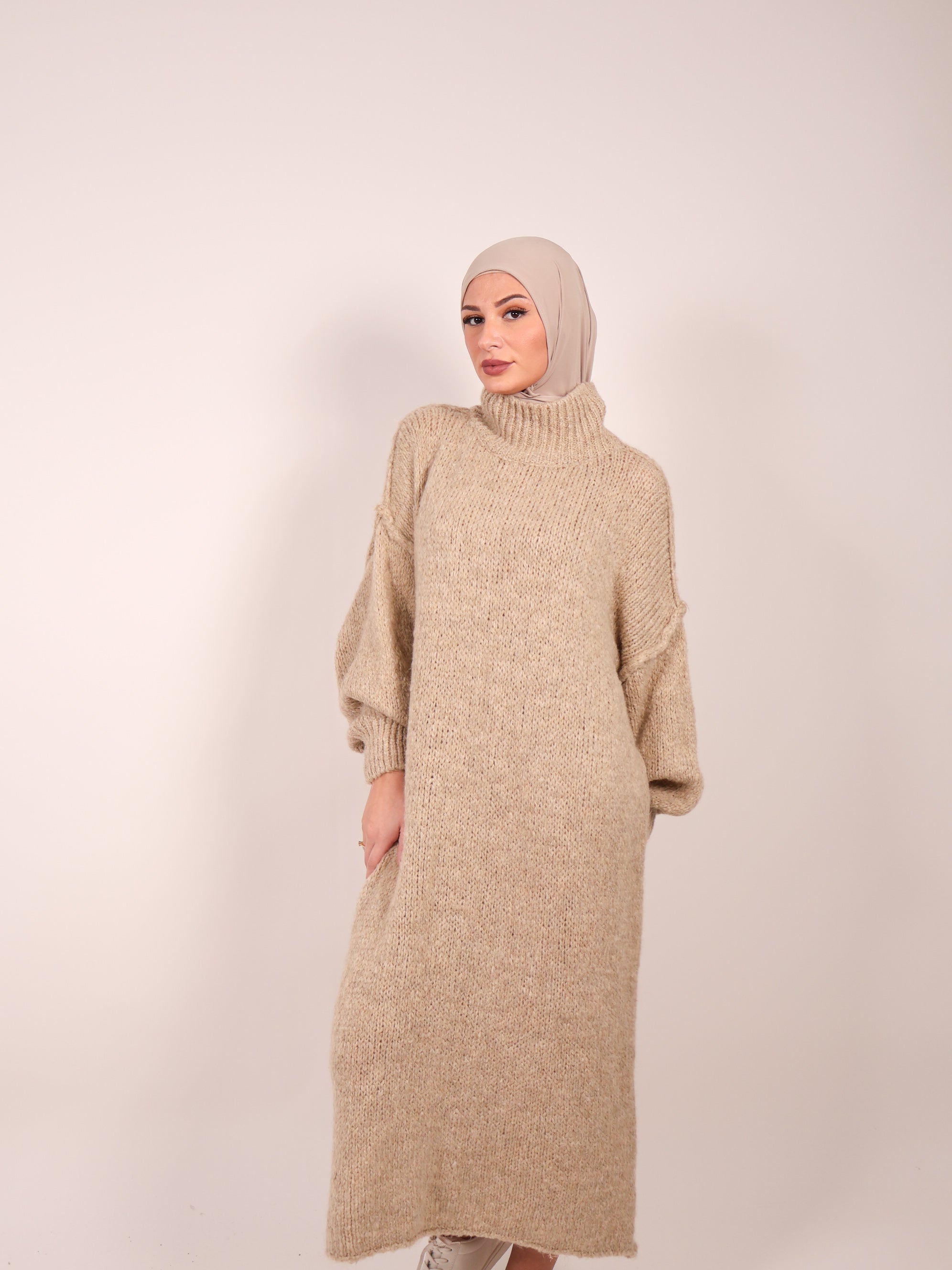 Strick-Abaya Mayla