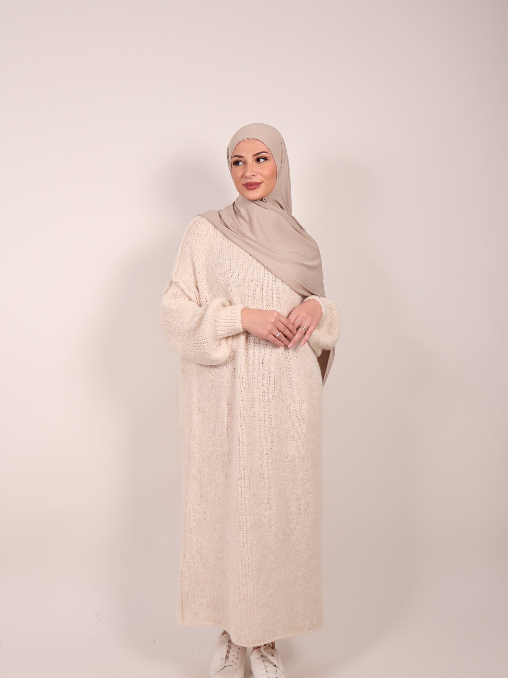 Strick-Abaya Mayla
