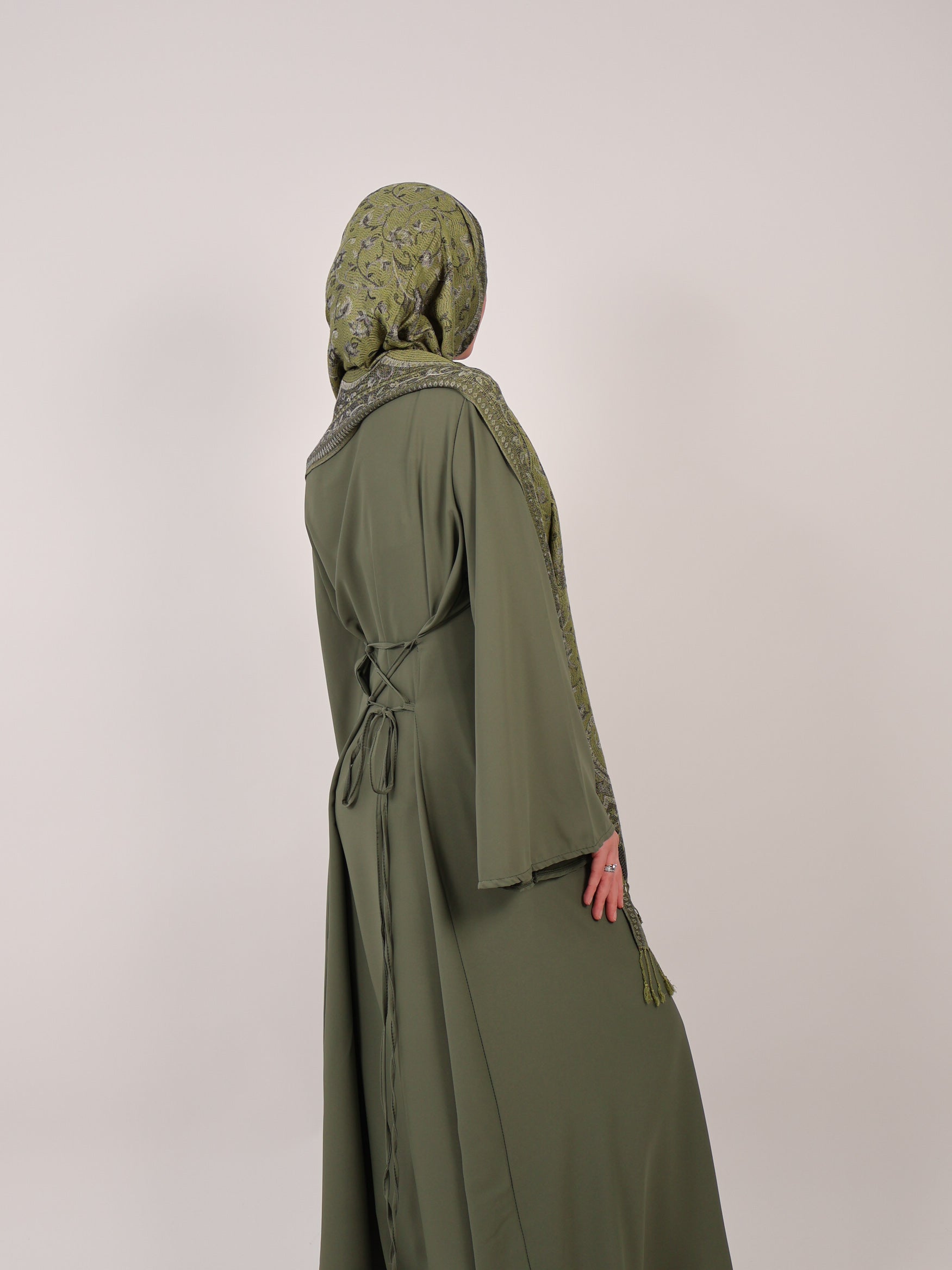 Abaya Gül