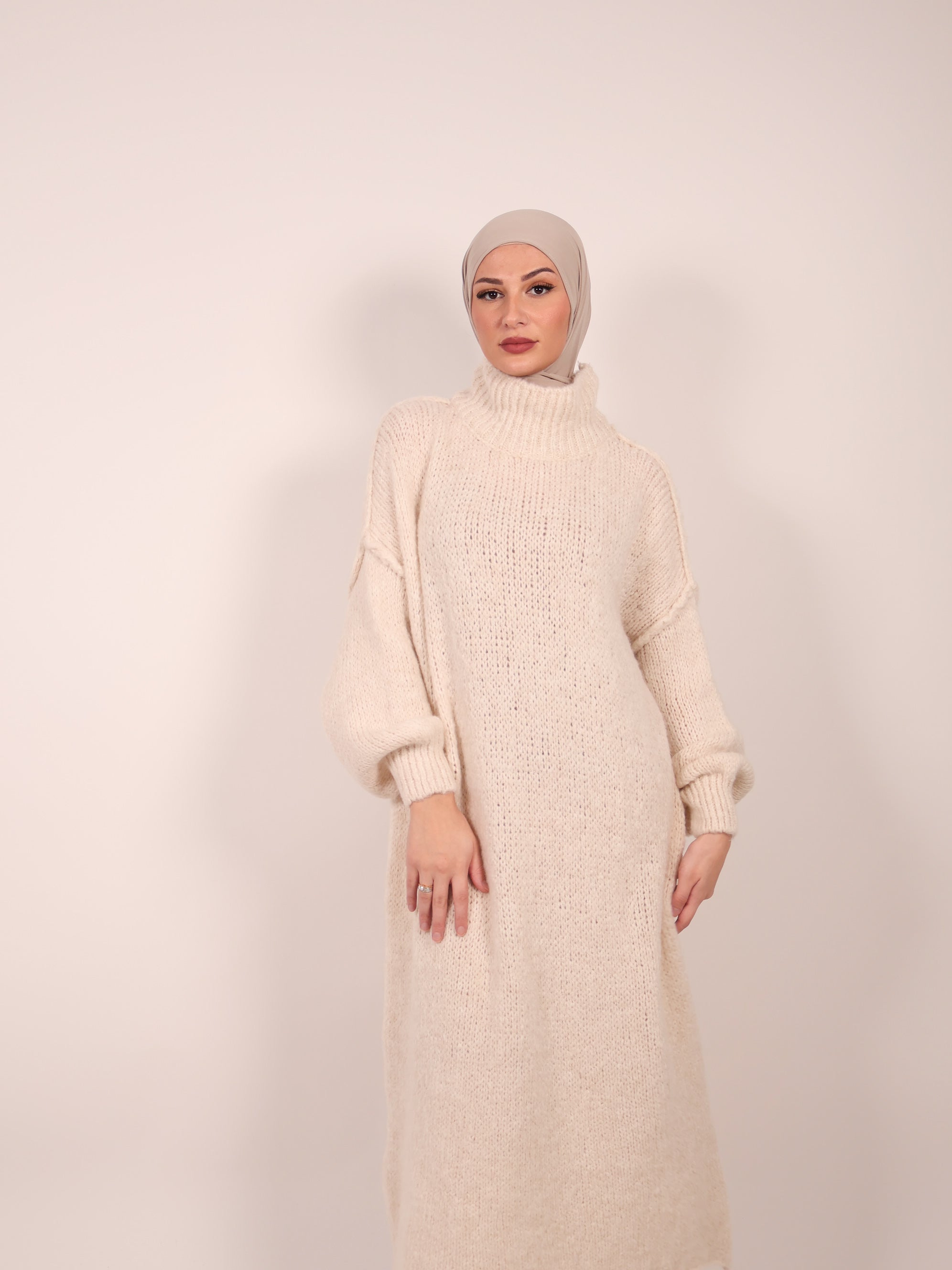 Strick-Abaya Mayla